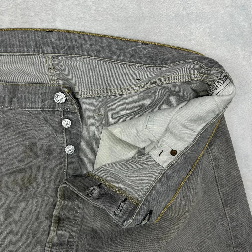 Levi's 501 Jeans Men's Gray Denim Pockets Classic Straight‎ Button Fly - 41X28.5